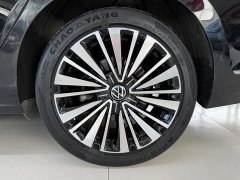 Volkswagen Passat 330TSI Deluxe Edition - фото 14