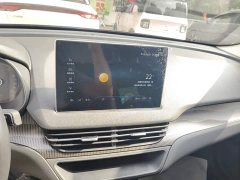 Hongqi E-QM5 2023 facelift basic travel version - фото 13