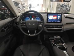 Hongqi E-QM5 2023 facelift basic travel version - фото 11