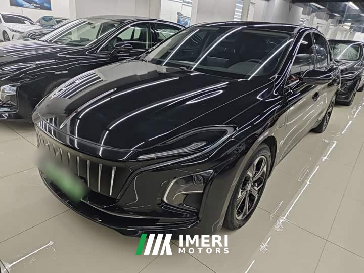 Hongqi E-QM5 2023 facelift basic travel version