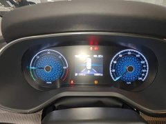 Hongqi E-QM5 2023 facelift basic travel version - фото 12