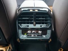 BMW iX 2022 xDrive40 - фото 20