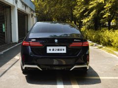 BMW 5 Series 530Li Exclusive M Sports Package - фото 6