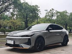 Changan UNI-V 1.5T noble sports - фото 1