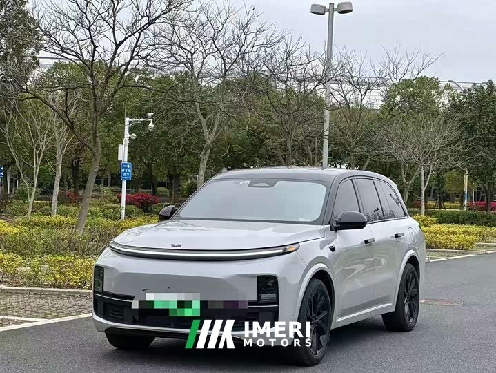 Li Auto Ideal L8 2023 Pro - автомобиль из Китая