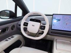 Li Auto Ideal i6 four-wheel drive standard version - фото 16