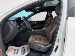 Volvo XC60 B5 four-wheel drive Zhiyuan Deluxe Edition - фото 15