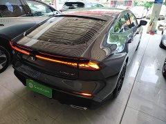 Changan UNI-V 1.5T premium - фото 7