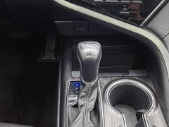 Toyota Camry 2.0GVP Leading Edition - фото 13