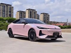 Changan UNI-V 1.5T premium - фото 2