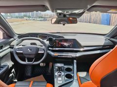 Changan UNI-V 1.5T premium - фото 5