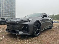 Changan UNI-V 2024 1.5T exclusive - фото 1