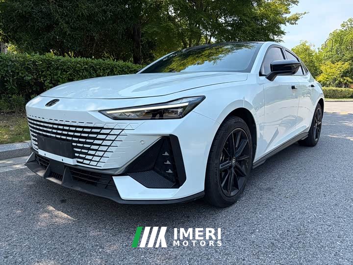 Changan UNI-V 2022 1.5T sports version - автомобиль из Китая