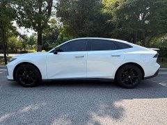 Changan UNI-V 2022 1.5T sports version - фото 3