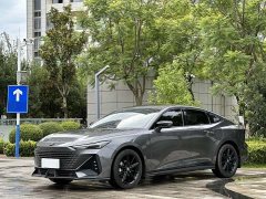 Changan UNI-V 1.5T exclusive - фото 1