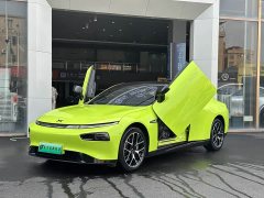 Xpeng P7 P7i 610 Pengyi Performance Edition - фото 1