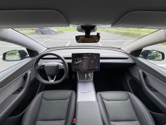 Tesla Model Y long-range rear-wheel drive version - фото 11