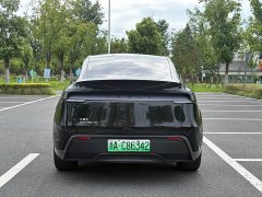 Tesla Model Y long-range rear-wheel drive version - фото 5
