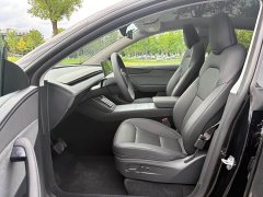 Tesla Model Y long-range rear-wheel drive version - фото 8