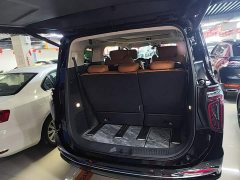Hongqi HQ9 PHEV 2.0T four-wheel drive business version - фото 19