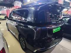 Hongqi HQ9 PHEV 2.0T four-wheel drive business version - фото 5