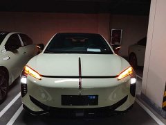Hongqi EH7 2025 600 Smart Select Edition - фото 3