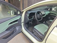 Hongqi EH7 2025 690 Smart Select Edition - фото 16