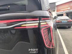 Hongqi HQ9 PHEV 2024 2.0T four-wheel drive business version - фото 8