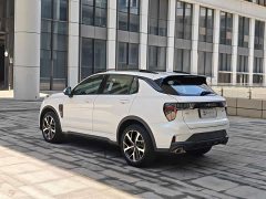 Lynk & Co 01 EM-P 2022 1.5TD PHEV Plus - фото 10