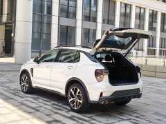 Lynk & Co 01 EM-P 2022 1.5TD PHEV Plus - фото 15