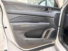 Lynk & Co 01 EM-P 2022 1.5TD PHEV Plus - фото 20