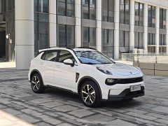 Lynk & Co 01 EM-P 2022 1.5TD PHEV Plus - фото 3