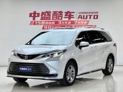 Toyota SIENNA 2021 2.5L Hybrid Extreme Edition - фото 1