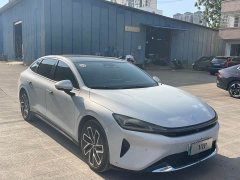 Baojun Xiangjing plug-in hybrid 140km luxury version - фото 3