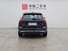Volvo XC60 B5 four-wheel drive Zhiyi Luxury Edition - фото 4