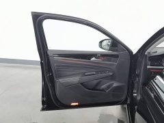 Volkswagen Passat 2022 330TSI Elite Edition - фото 8