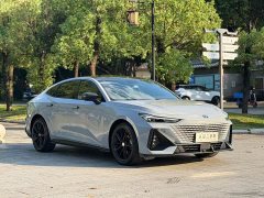 Changan UNI-V 1.5T premium - фото 3