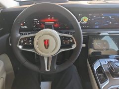 Hongqi E-HS9 660km flag collar version four seats - фото 10