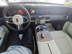 Hongqi E-HS9 660km flag collar version four seats - фото 13