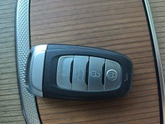 Hongqi E-HS9 660km flag collar version four seats - фото 9