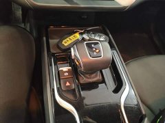 Hongqi E-QM5 facelift basic travel version - фото 14