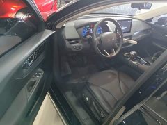 Hongqi E-QM5 facelift basic travel version - фото 16