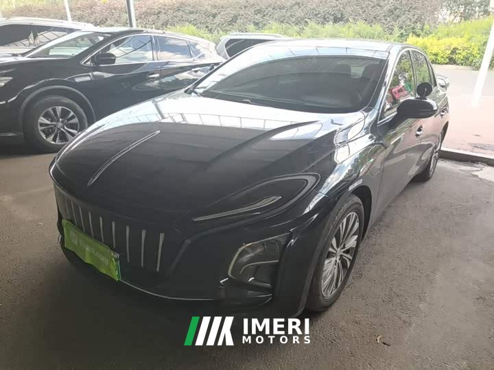 Hongqi E-QM5 610km PLUS - автомобиль из Китая