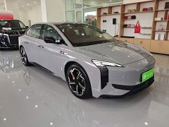 Hongqi EH7 760 Pro four-wheel drive version - фото 4
