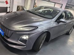 Hongqi E-QM5 610km PLUS - фото 1