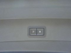 Hongqi E-HS9 660km flag collar version four seats - фото 16