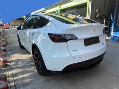 Tesla Model Y long-range all-wheel drive version - фото 5