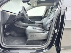 Tesla Model Y rear-wheel drive version - фото 9