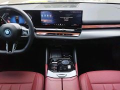 BMW i5 eDrive 35L M Sports Package - фото 4