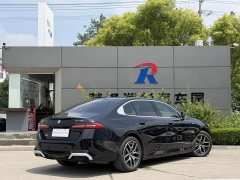 BMW i5 eDrive 35L M Sports Package - фото 9